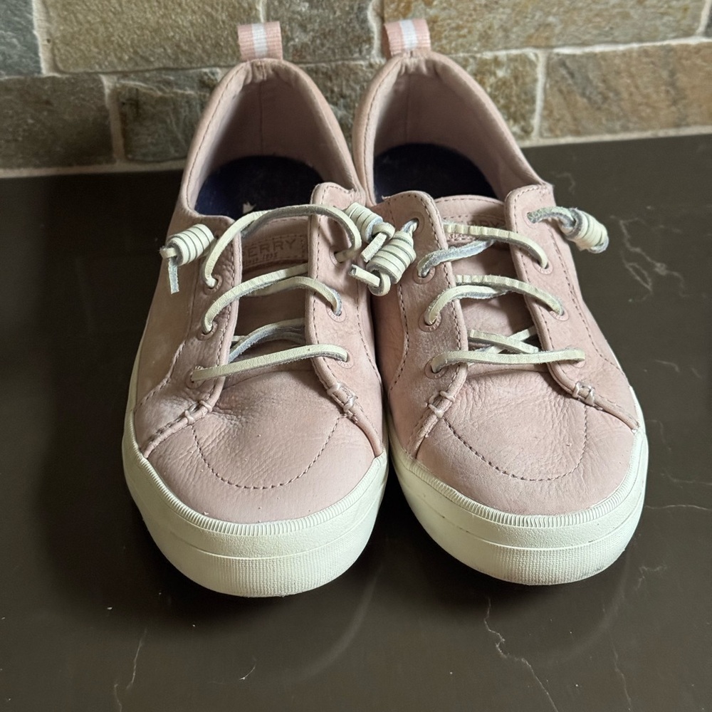 Sperry Women's Crest Vibe Leather Sneaker Light pink size 7.5 non-marking sole
